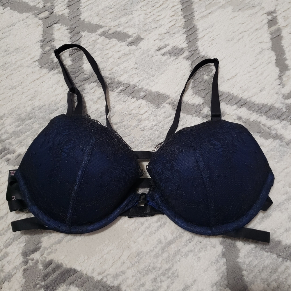 VS Lace Push-Up Bra